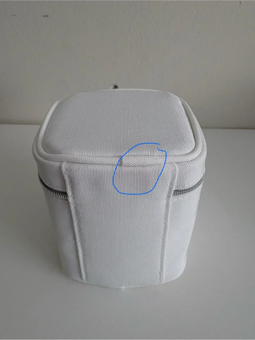 🤍Maison Margiela White Vanity / Cosmetic Case